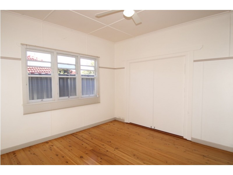 23 Tolmie Street, South Toowoomba QLD 4350