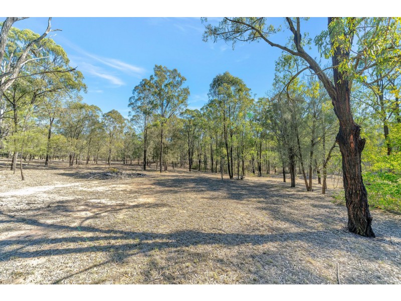 771 Murphys Creek Road, Upper Lockyer QLD 4352