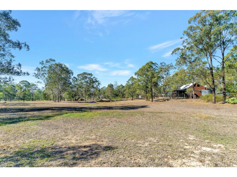 771 Murphys Creek Road, Upper Lockyer QLD 4352