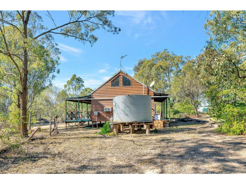 771 Murphys Creek Road, Upper Lockyer QLD 4352