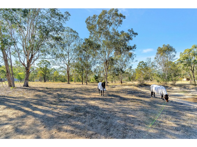 771 Murphys Creek Road, Upper Lockyer QLD 4352