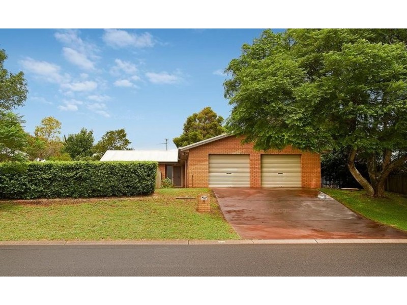 38 Bouganvillea Drive, Middle Ridge QLD 4350