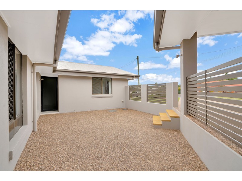 9 Diane Court, Centenary Heights QLD 4350