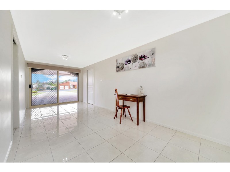 9 Diane Court, Centenary Heights QLD 4350
