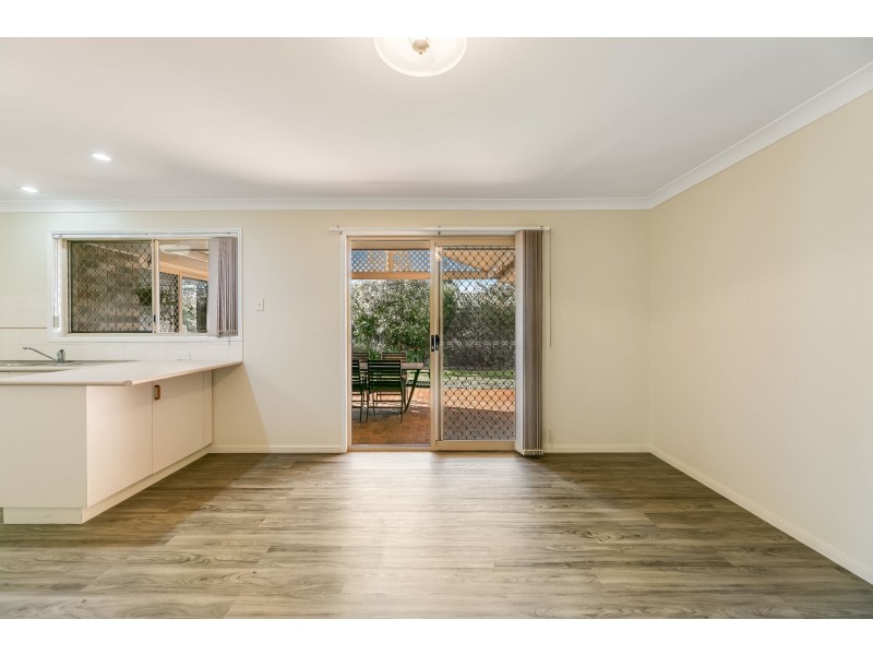 16 Emma Drive, Kearneys Spring QLD 4350