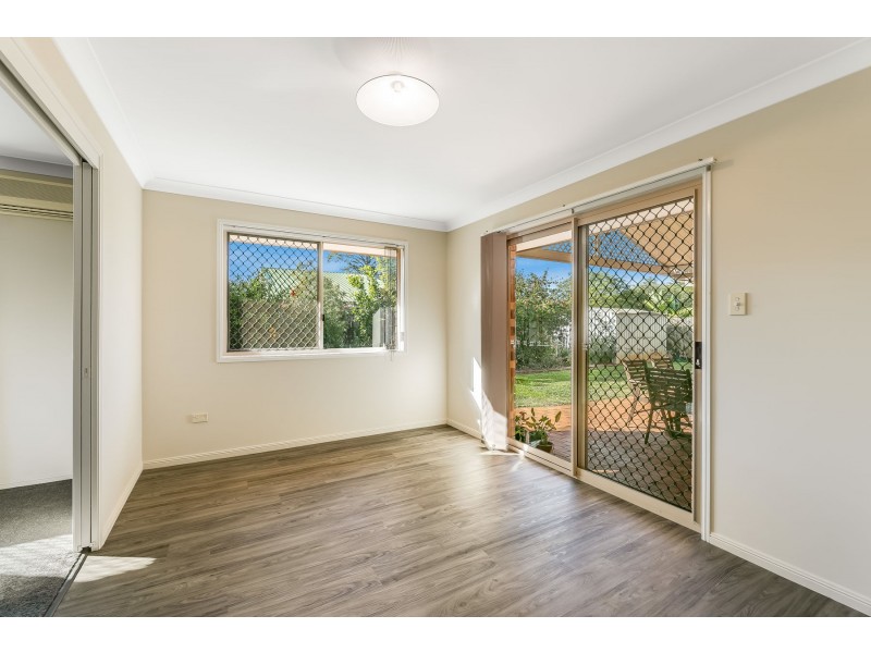 16 Emma Drive, Kearneys Spring QLD 4350