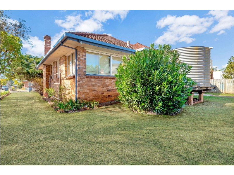 25 Justin Street, Harristown QLD 4350