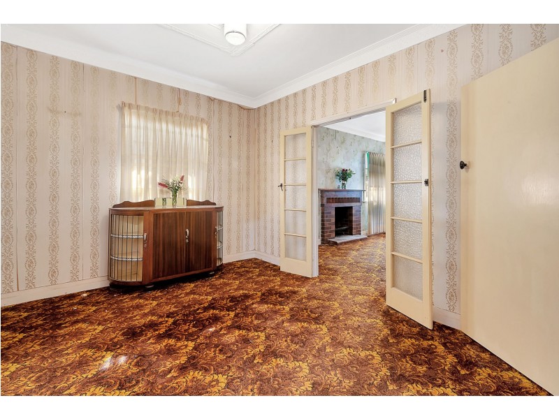 25 Justin Street, Harristown QLD 4350