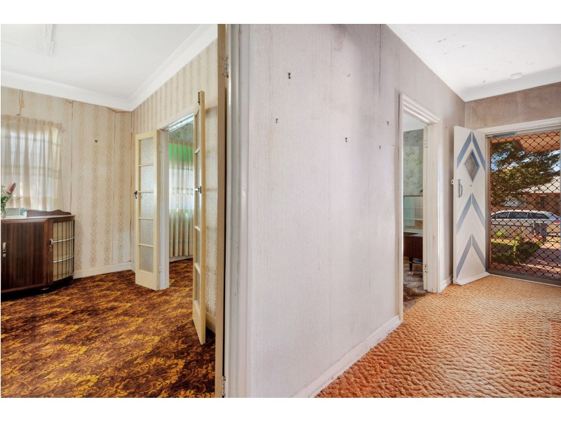 25 Justin Street, Harristown QLD 4350