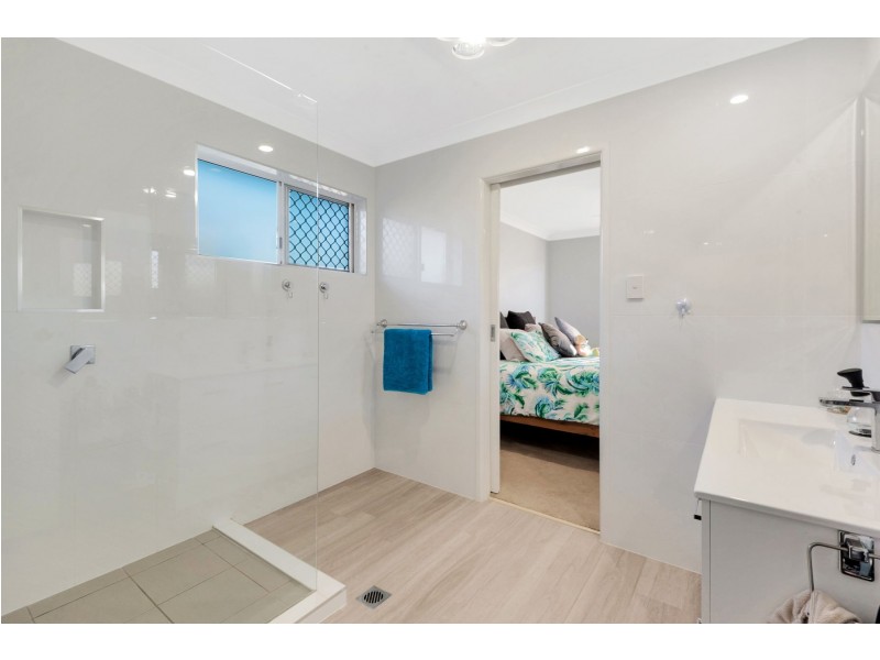 94 Kearney Street, Kearneys Spring QLD 4350