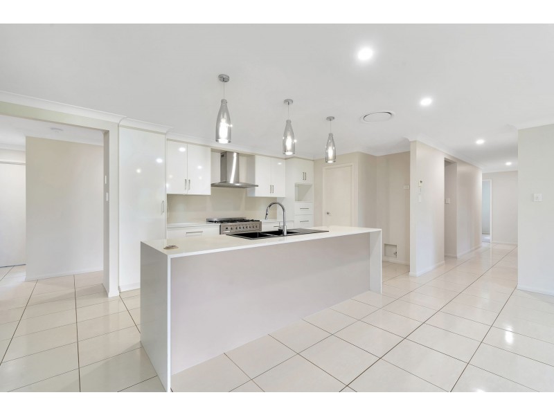 5 Coverack Street, Kleinton QLD 4352