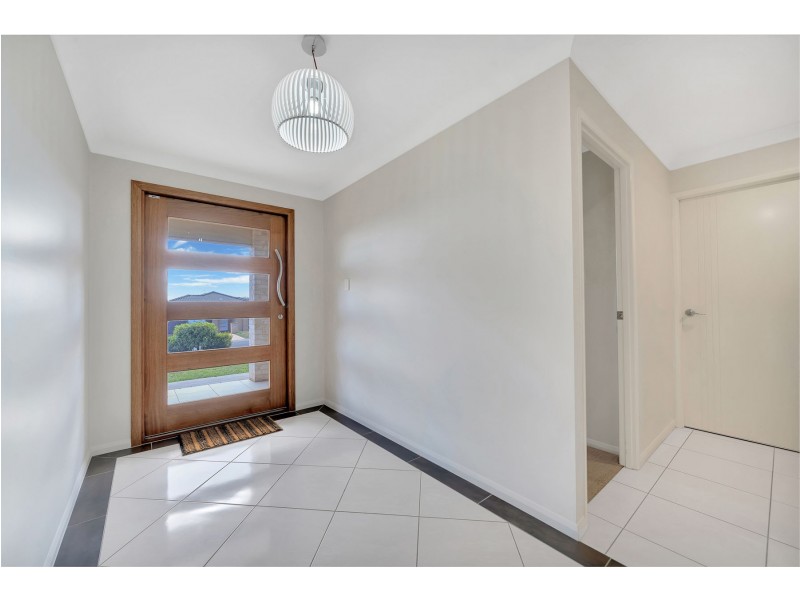 5 Coverack Street, Kleinton QLD 4352