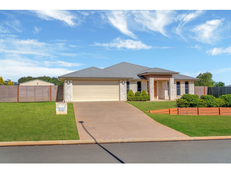 5 Coverack Street, Kleinton QLD 4352