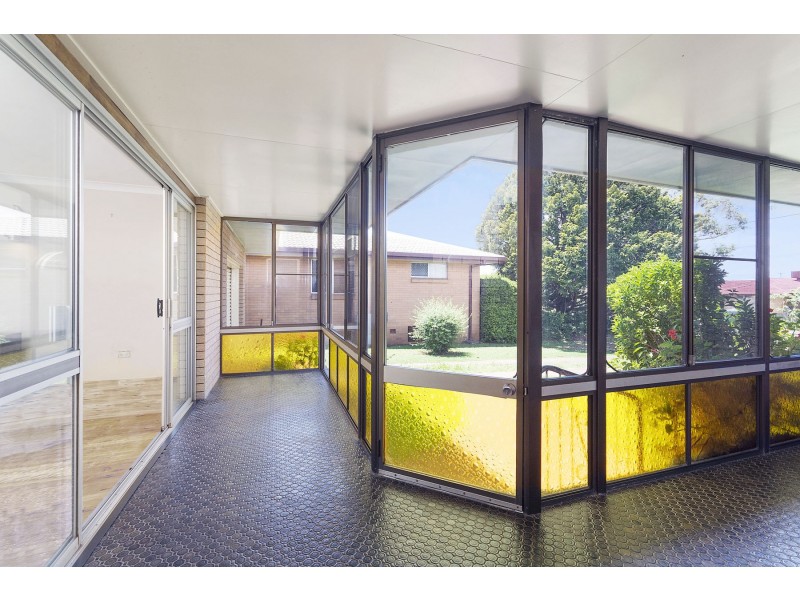 35 Paradise Street, Harristown QLD 4350