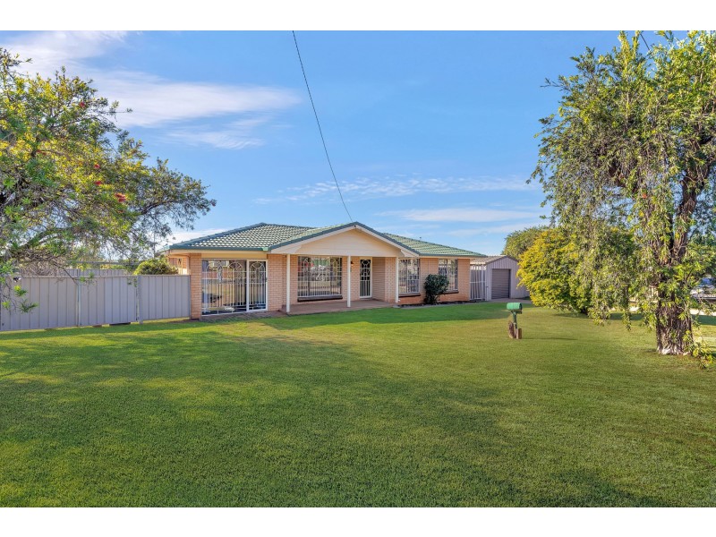 3 Blaxland Street, Newtown QLD 4350