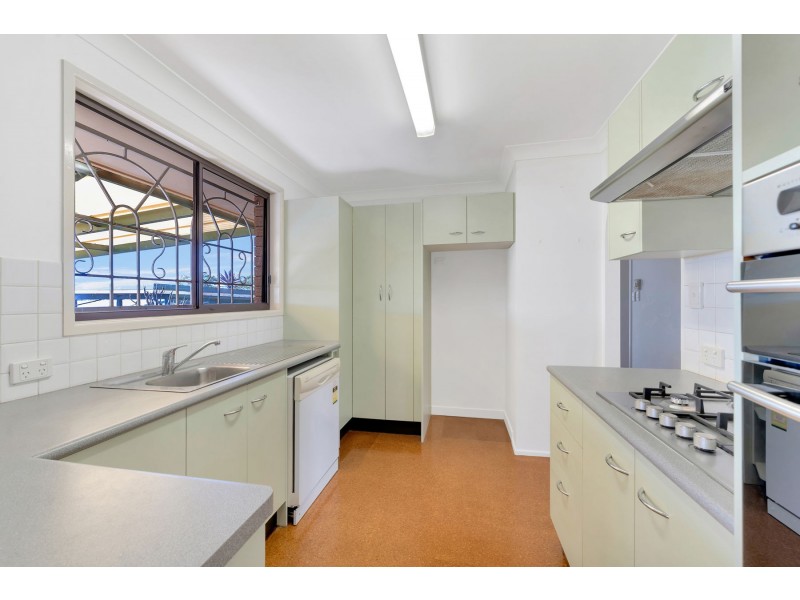 3 Blaxland Street, Newtown QLD 4350