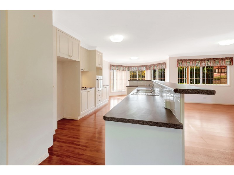 4 Jackson Close, Hodgson Vale QLD 4352