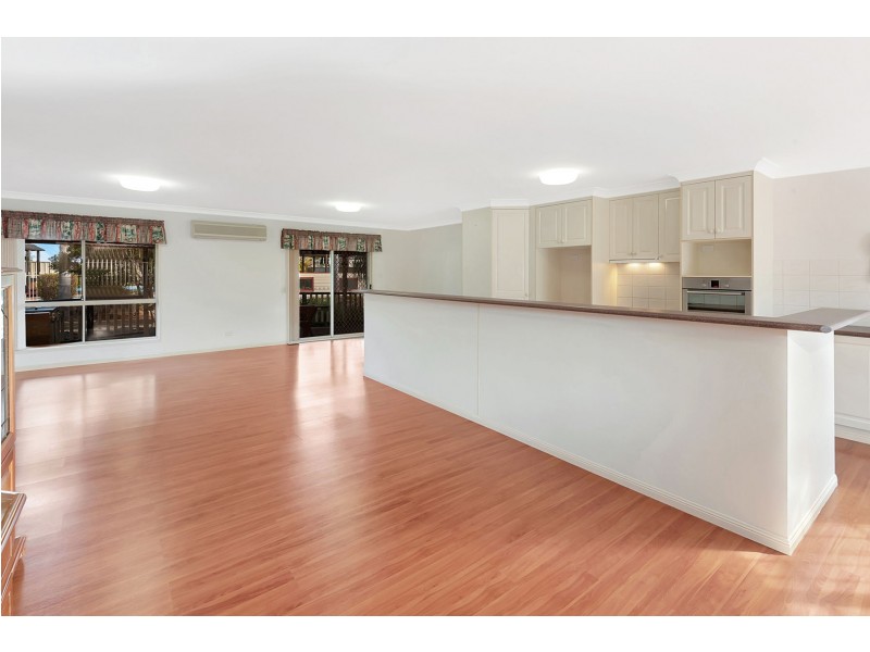 4 Jackson Close, Hodgson Vale QLD 4352