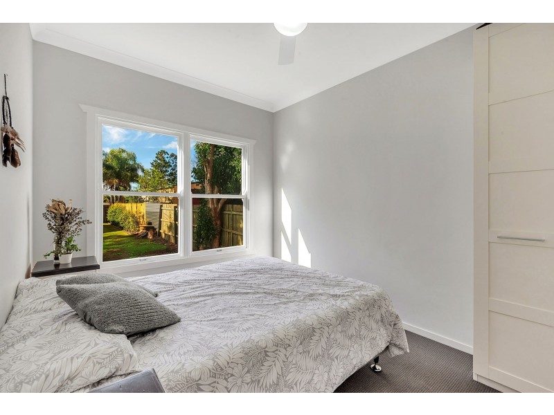 10 Bernard Street, Newtown QLD 4350