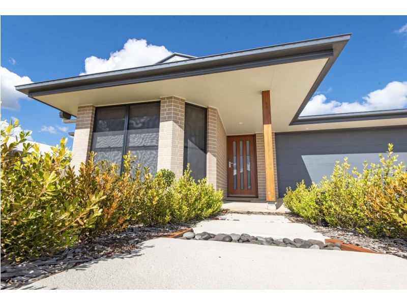 22 Hannaford Crescent, Wyreema QLD 4352