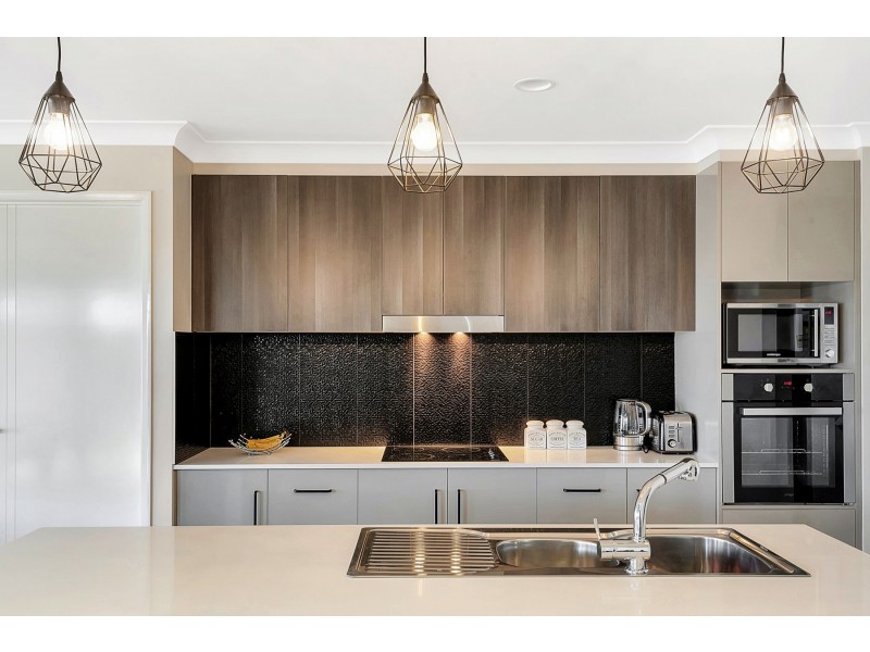 22 Hannaford Crescent, Wyreema QLD 4352