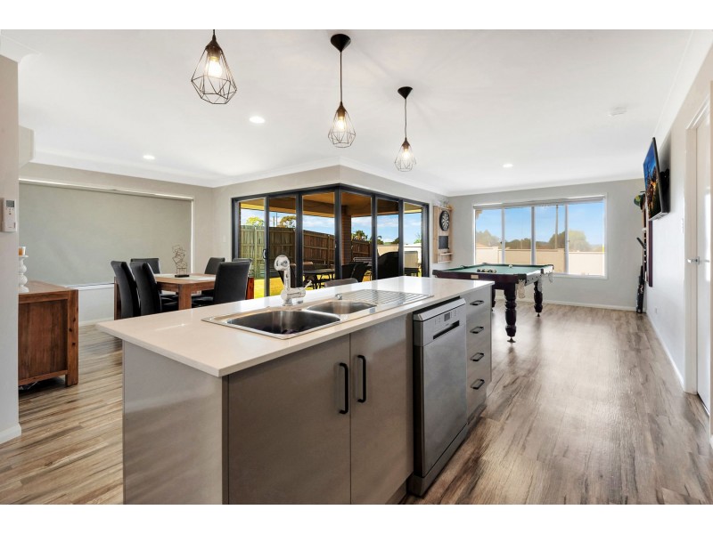 22 Hannaford Crescent, Wyreema QLD 4352