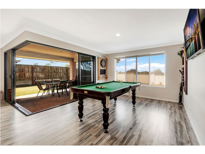 22 Hannaford Crescent, Wyreema QLD 4352