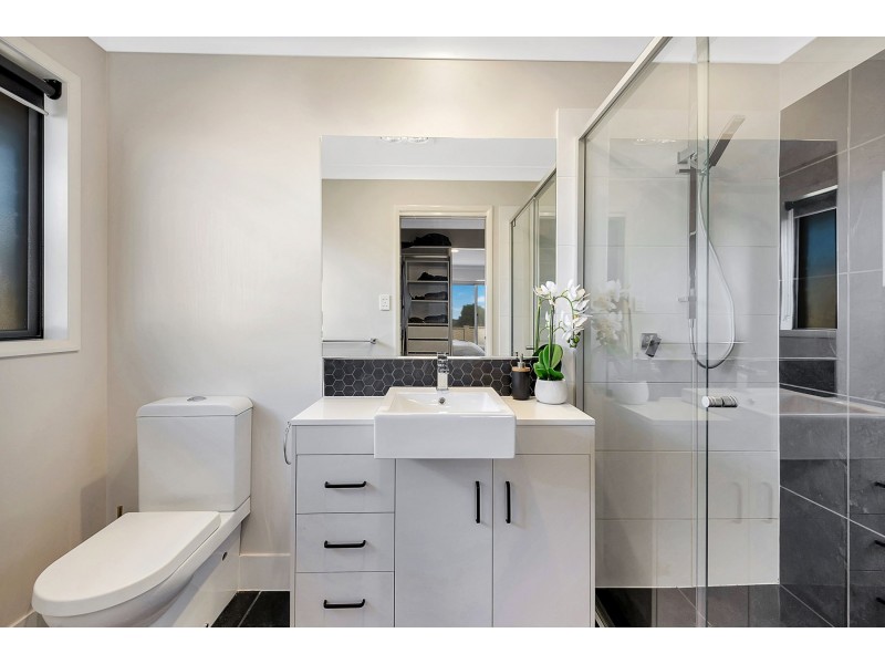 22 Hannaford Crescent, Wyreema QLD 4352