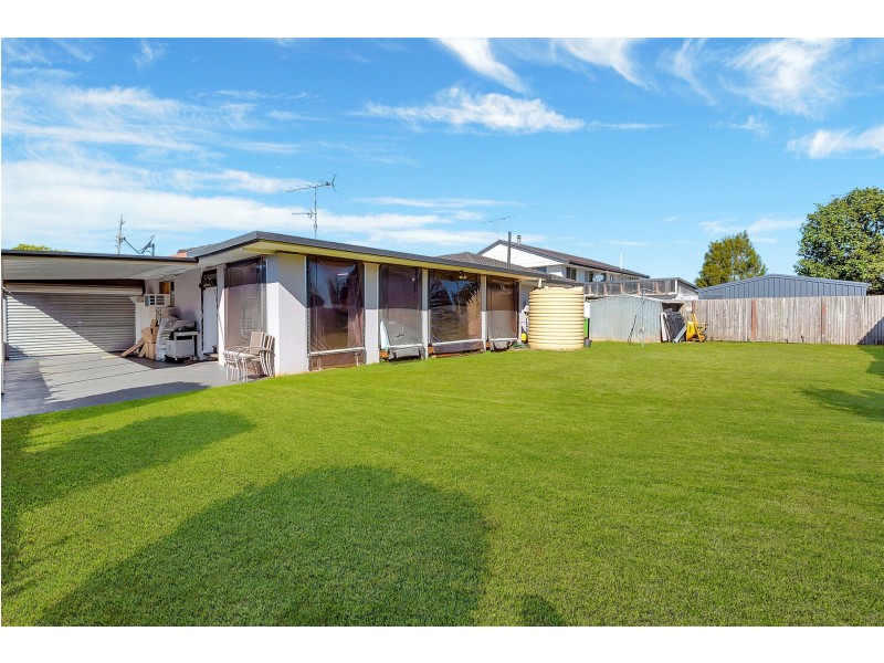 15 Hampton Street, Newtown QLD 4350