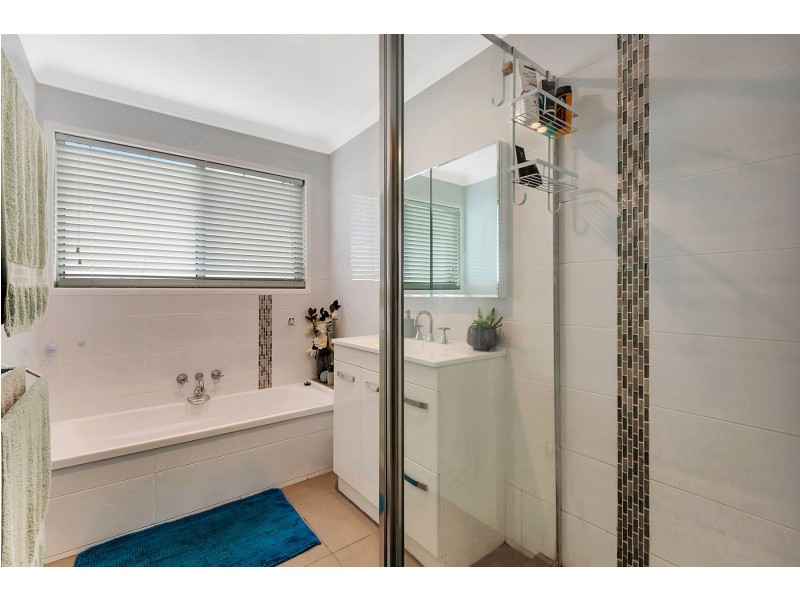 15 Hampton Street, Newtown QLD 4350