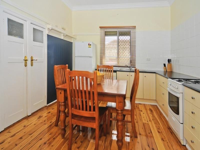 17 Mooney Street, Harlaxton QLD 4350
