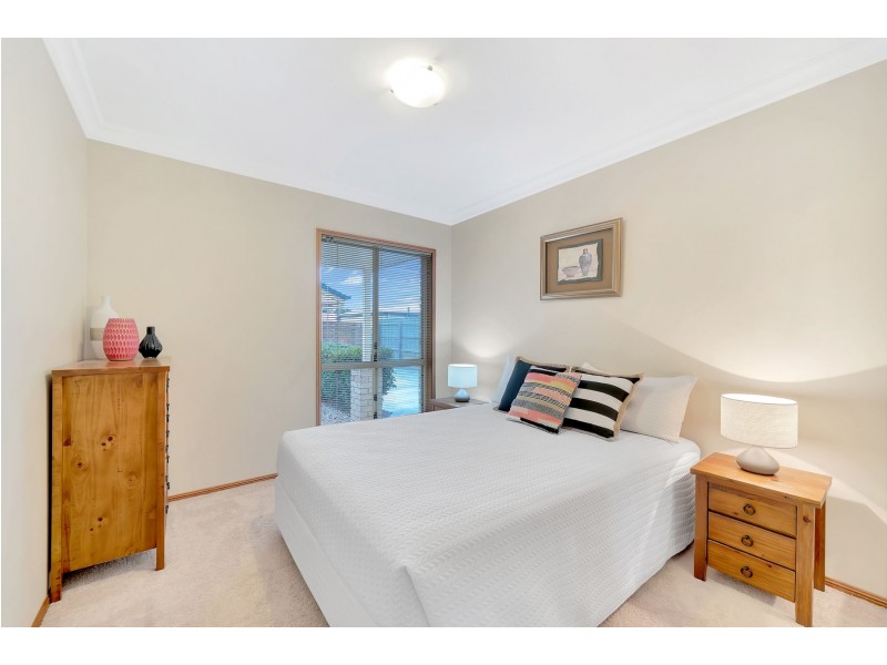 2/9 Sambar Court, Kearneys Spring QLD 4350