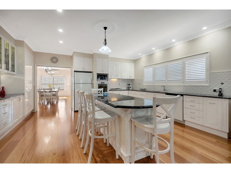 18 Perth Street, Rangeville QLD 4350