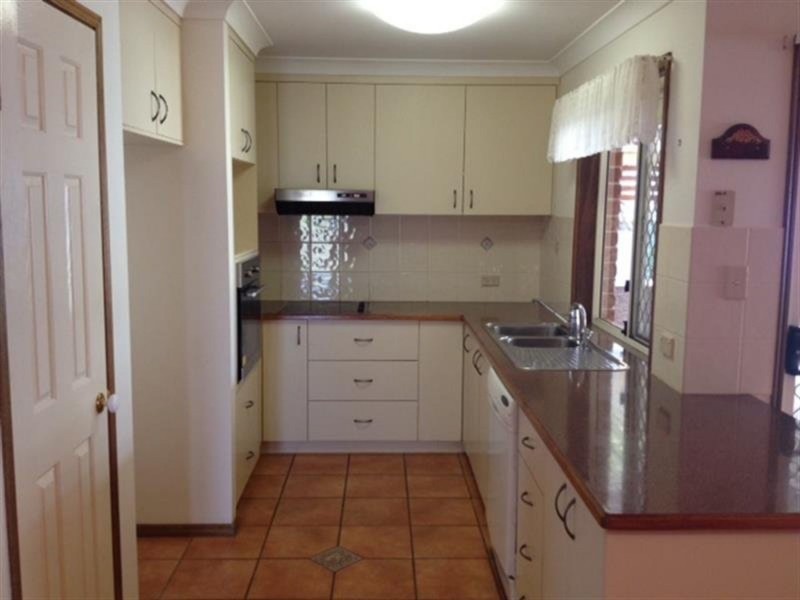 9 Kruiswijk Court, Middle Ridge QLD 4350