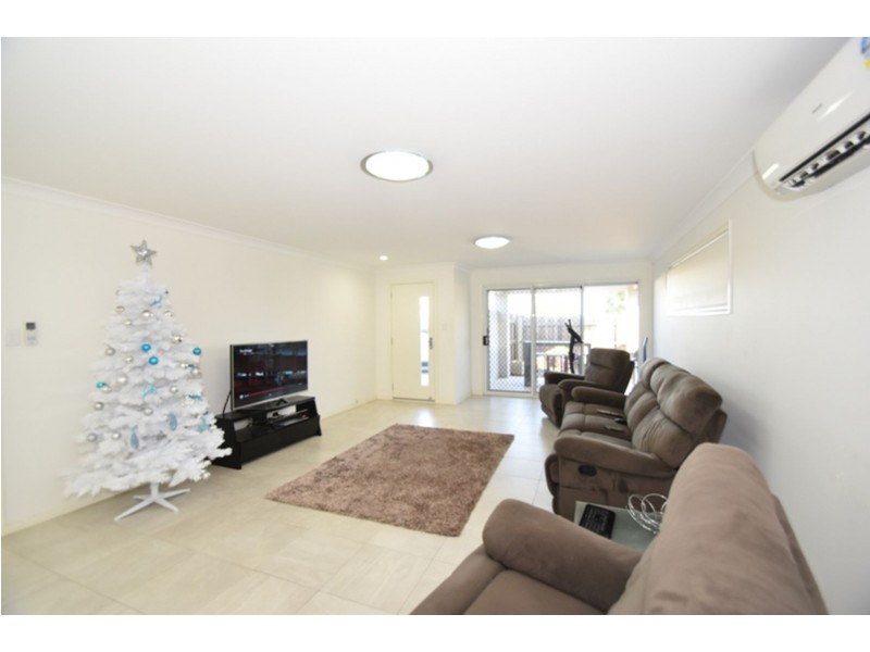 5/8 Lovejoy Court, Kearneys Spring QLD 4350