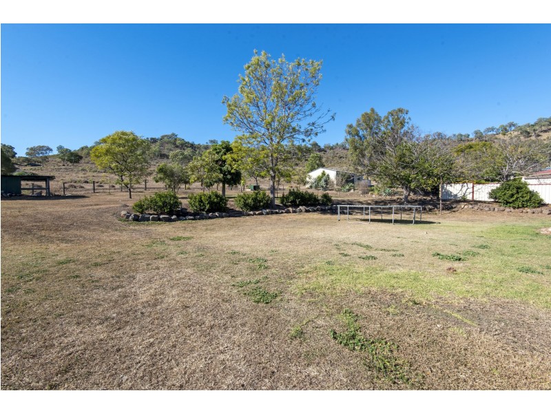 6 Darel Street, Kingsthorpe QLD 4400