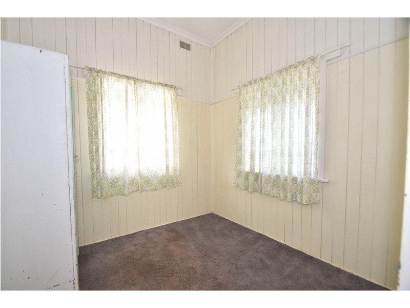 205 Ruthven Street, North Toowoomba QLD 4350