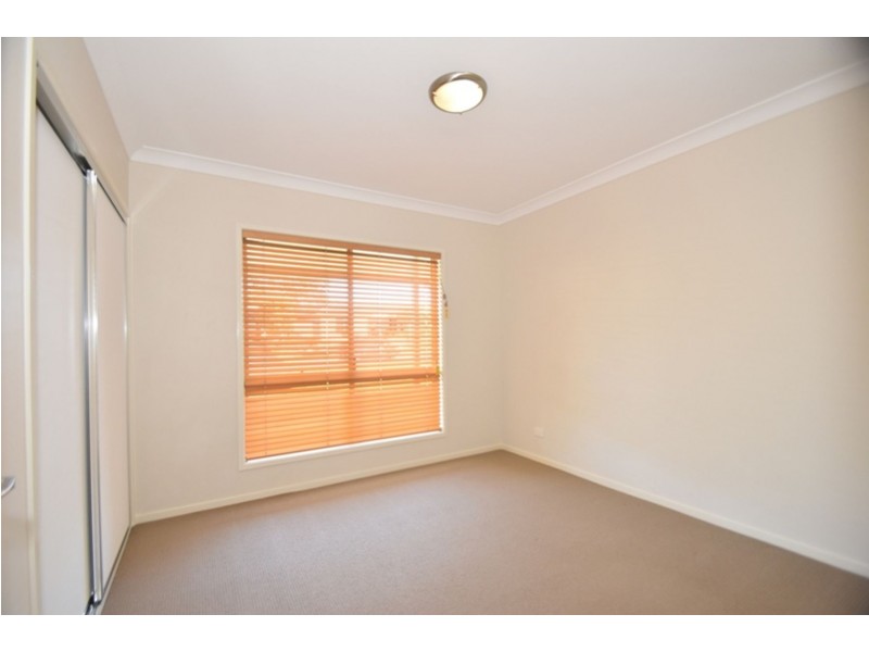 1 Prime Minister Drive, Middle Ridge QLD 4350