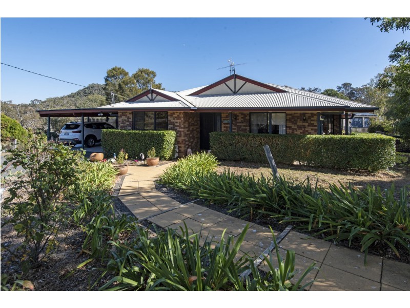 43 Valley View Drive, Meringandan West QLD 4352