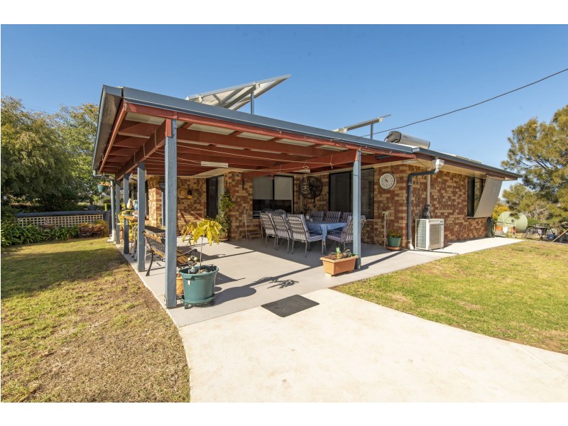 43 Valley View Drive, Meringandan West QLD 4352