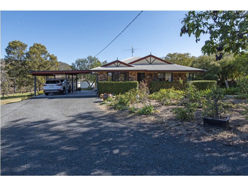 43 Valley View Drive, Meringandan West QLD 4352