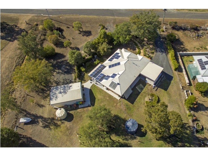 43 Valley View Drive, Meringandan West QLD 4352