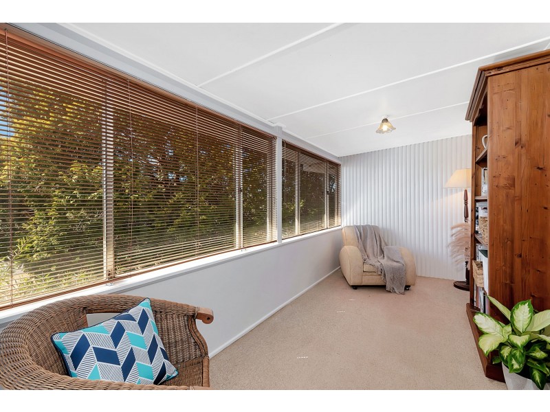 2 Loch Street, Centenary Heights QLD 4350