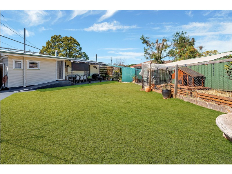 2 Loch Street, Centenary Heights QLD 4350