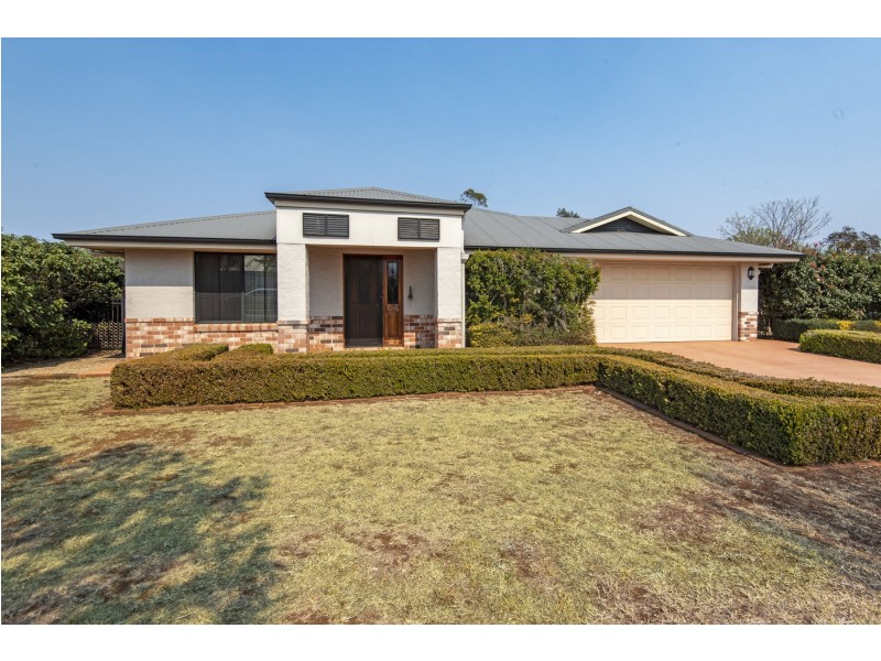 62 Phipps Drive, Meringandan West QLD 4352