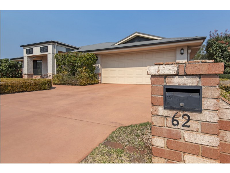 62 Phipps Drive, Meringandan West QLD 4352