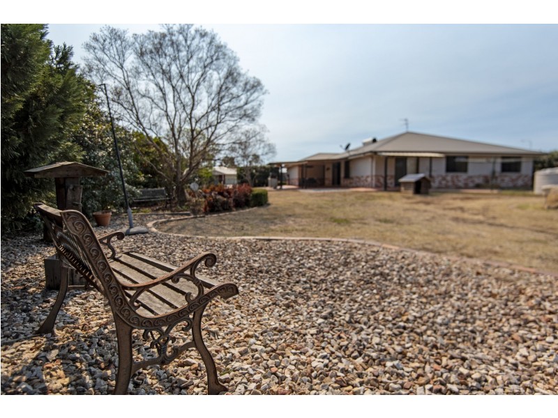 62 Phipps Drive, Meringandan West QLD 4352