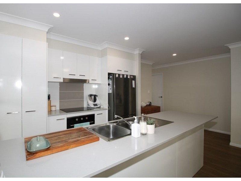 64 Magpie Drive, Cambooya QLD 4358