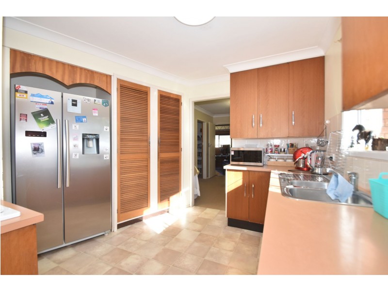 3 Brangus Street, Harristown QLD 4350