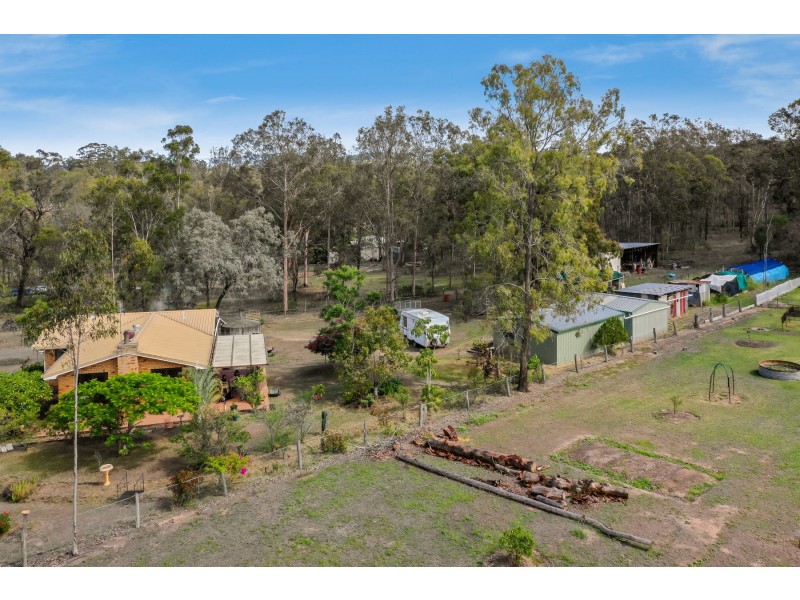 737 Murphys Creek Road, Upper Lockyer QLD 4352